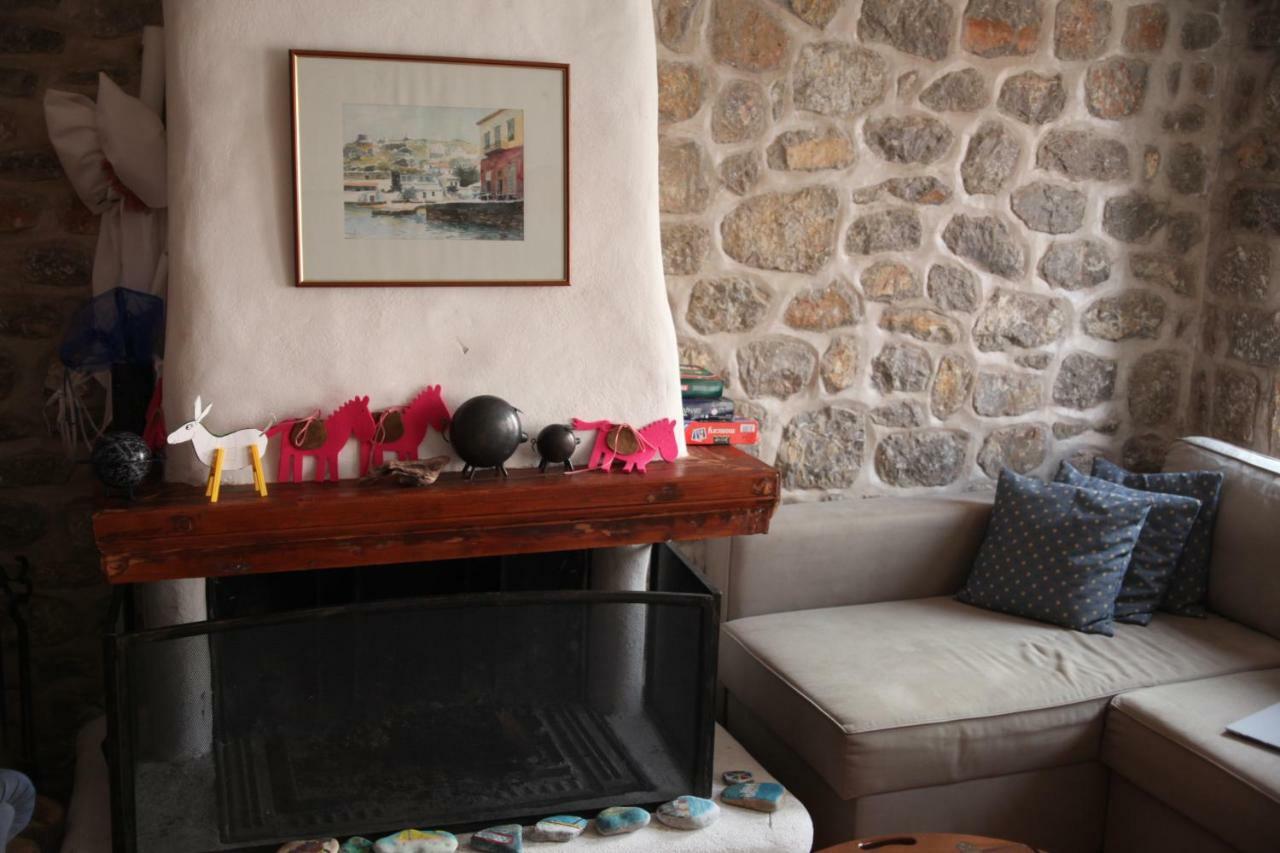 Alkioni Stone House Villa Ýdra Eksteriør bilde