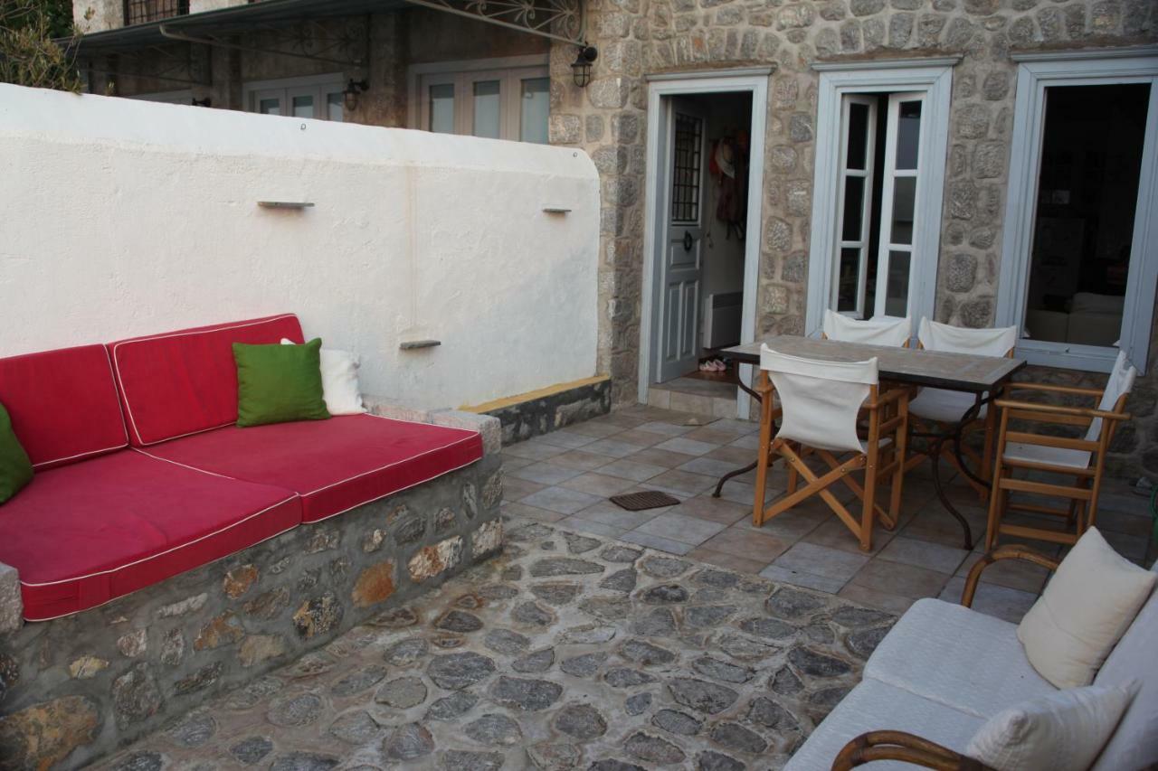 Alkioni Stone House Villa Ýdra Eksteriør bilde